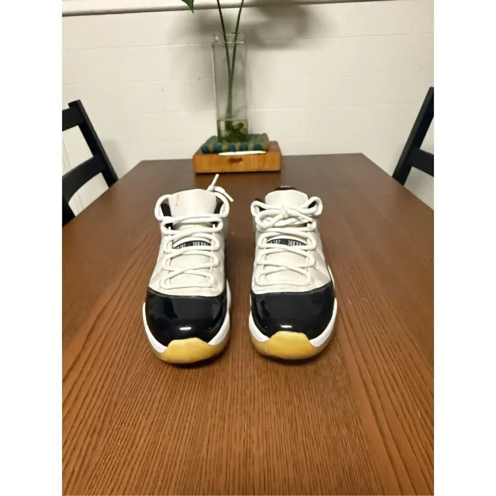 Jordan 11 Retro Low Concord (sz 10)